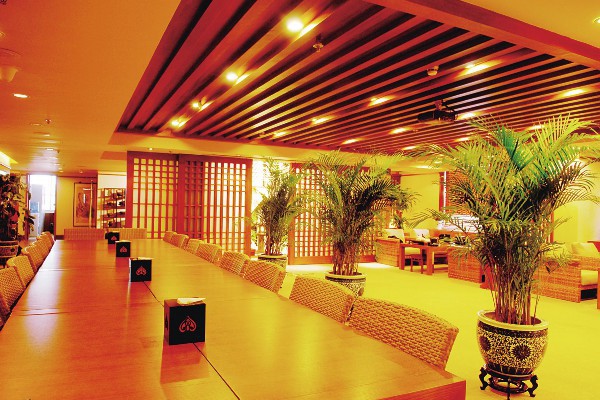 重庆老街这家按摩店，肩颈放松一整晚